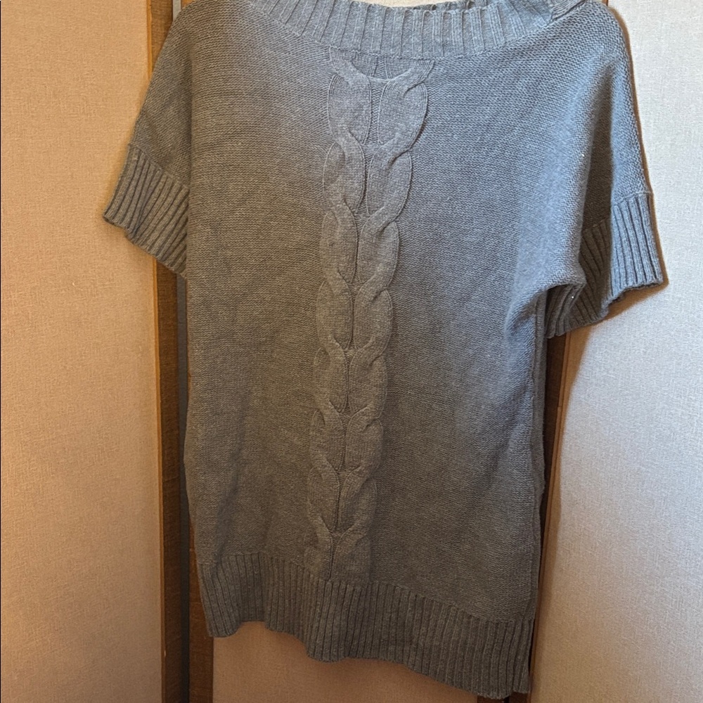 New York & Company heavyweight  Cable Knit Women's Sweater med